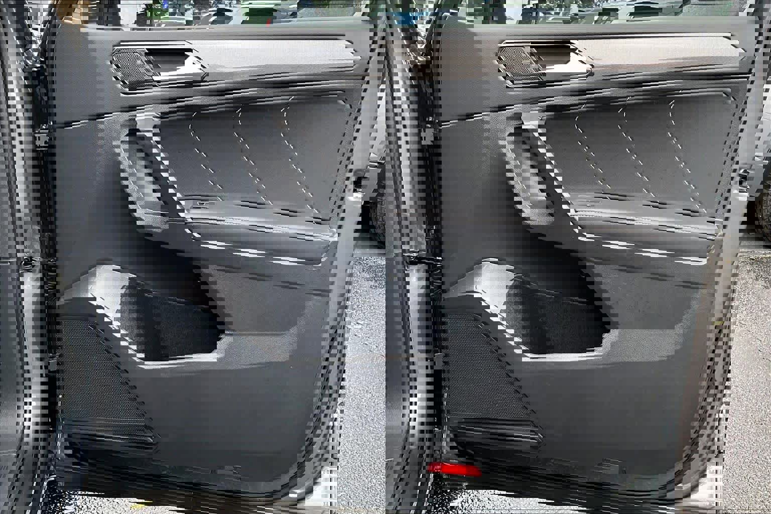 Certified 2022 Volkswagen Tiguan SE image 22