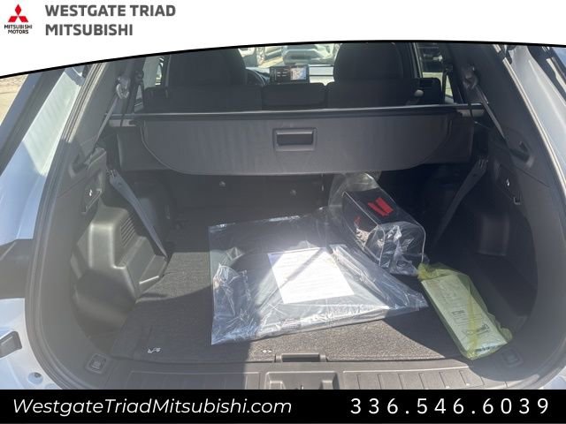 New 2026 Mitsubishi Outlander ES FWD image 22