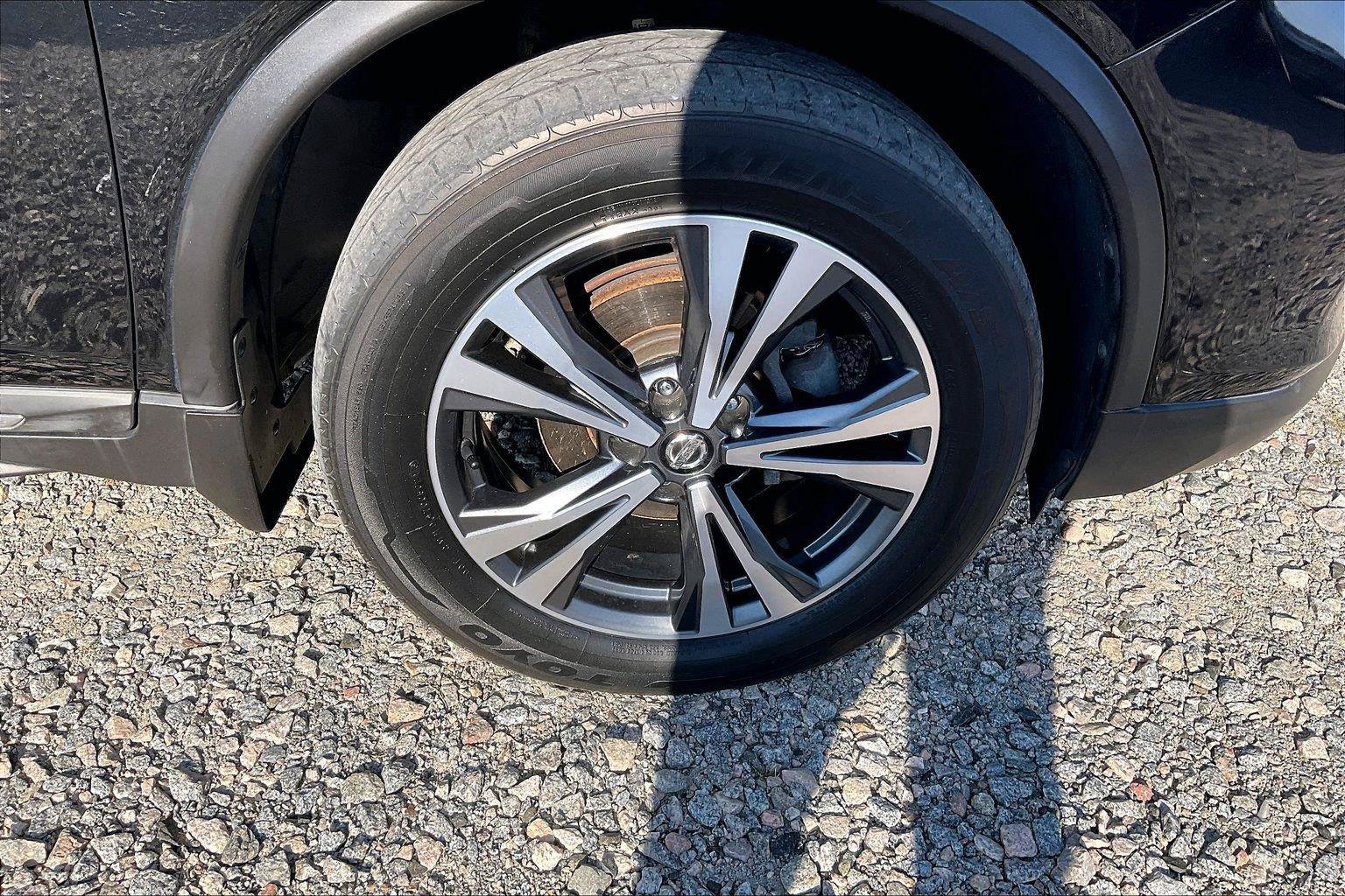 Certified 2018 Nissan Rogue SL w/ Premium Package AWD/4WD image 7