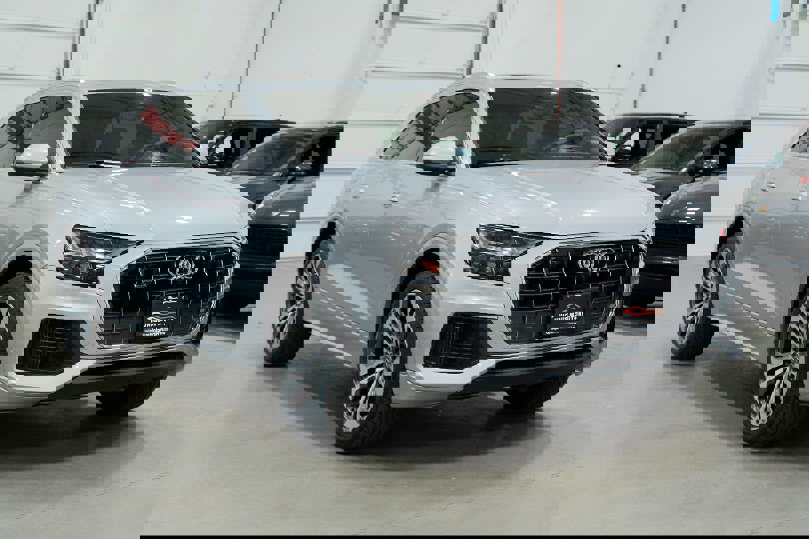 Used 2019 Audi Q8 Prestige w/ Towing Package image 12