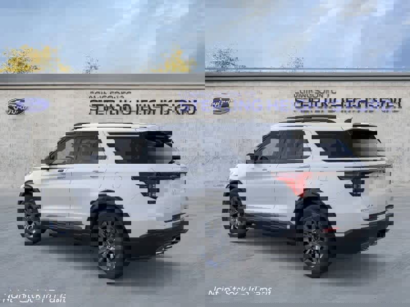 New 2026 Ford Explorer Active w/ Active Comfort Package image 4