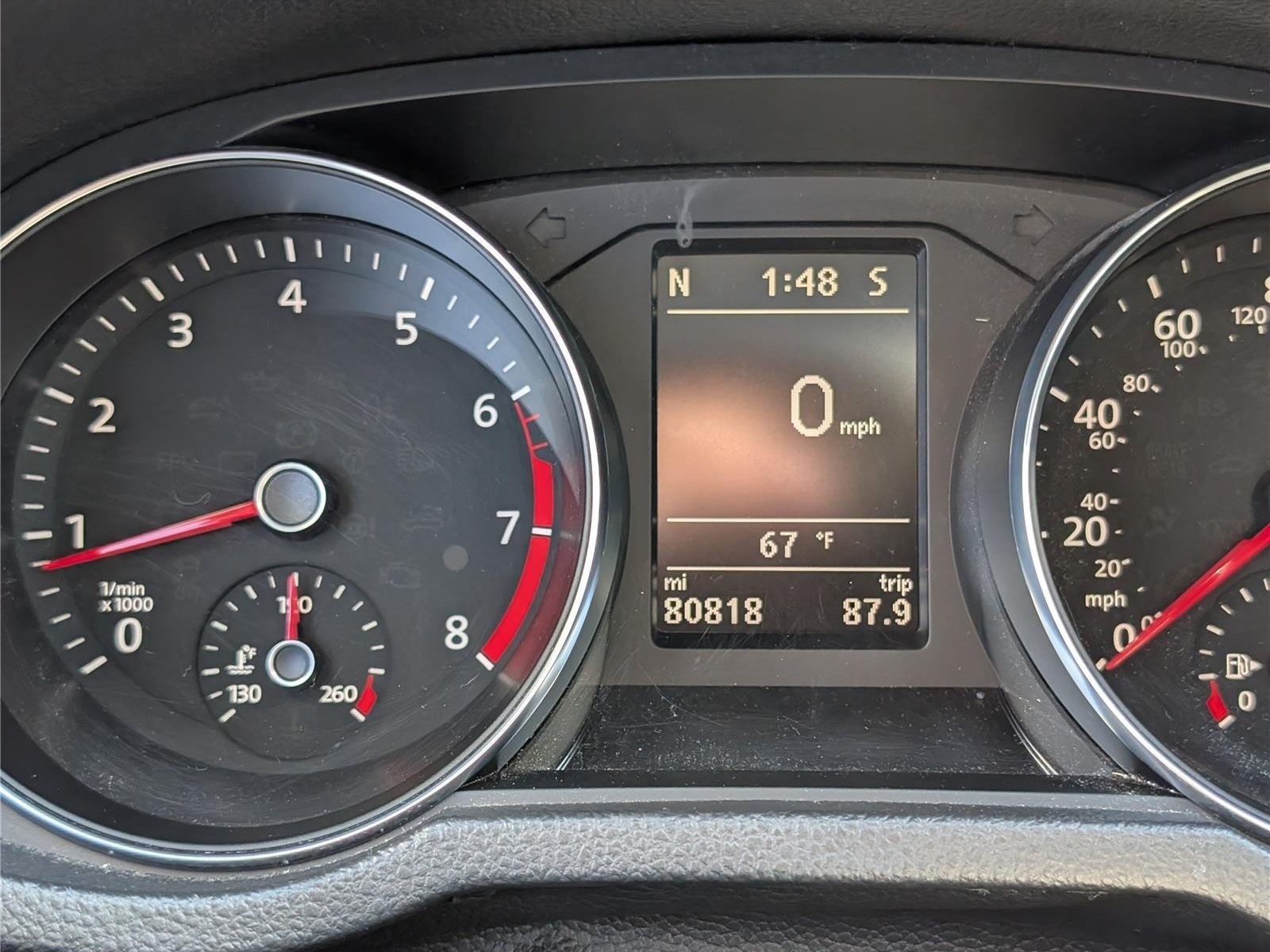 Used 2018 Volkswagen Passat 2.0T SE FWD image 30