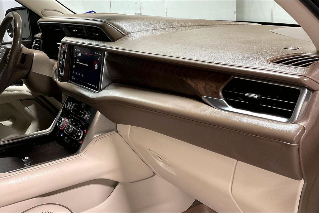 Used 2022 GMC Yukon Denali RWD image 19