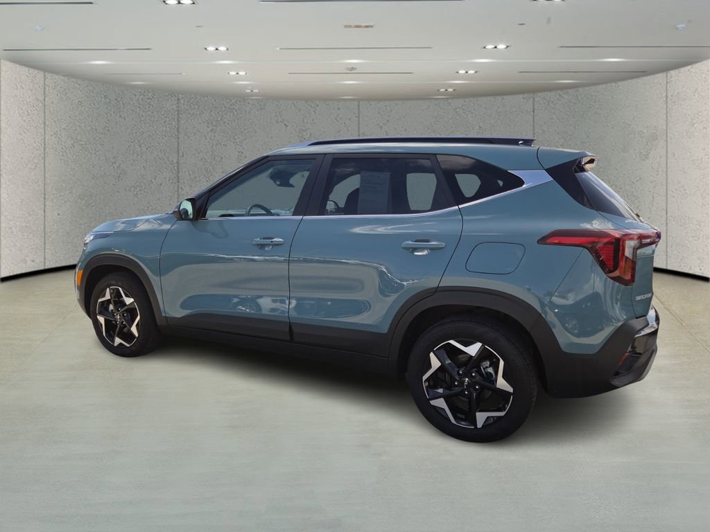 Used 2025 Kia Seltos EX image 5