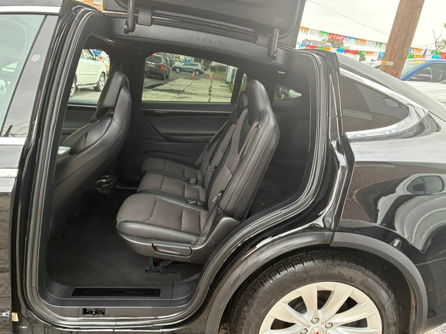 Used 2018 Tesla Model X 75D AWD/4WD image 12