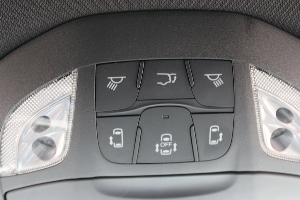 Used 2025 Chrysler Pacifica Select FWD image 54