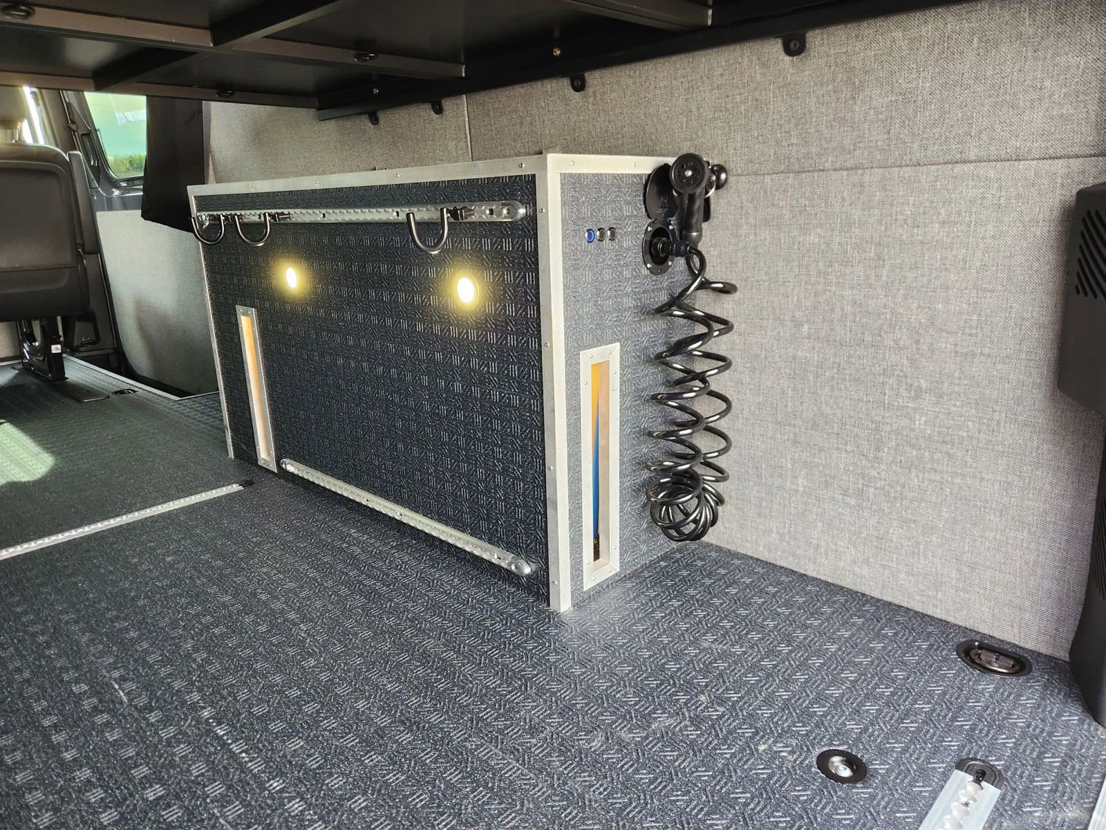 Used 2022 Mercedes-Benz Sprinter 2500 image 28