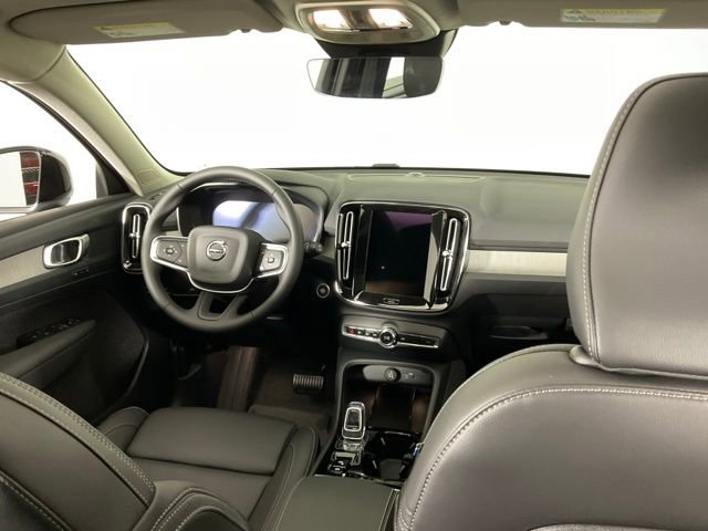 New 2026 Volvo XC40 B5 Plus w/ Protection Package Premier image 17