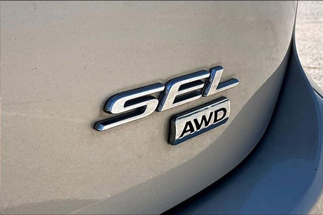 Used 2017 Ford Edge SEL w/ Equipment Group 201A image 27