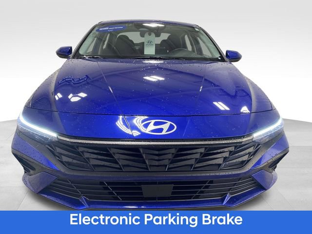 Certified 2024 Hyundai Elantra SEL w/ Convenience Package image 8