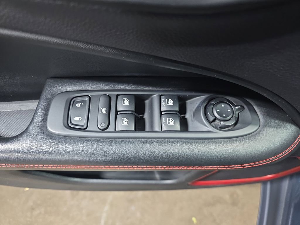 Used 2017 Jeep Compass Trailhawk w/ Cold Weather Group AWD/4WD image 26