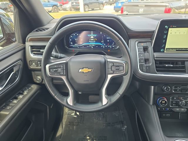 Used 2024 Chevrolet Suburban Premier image 10