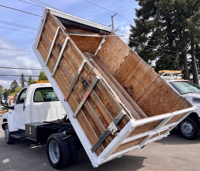 Used 2008 Chevrolet Kodiak C4500 2WD Regular Cab image 10