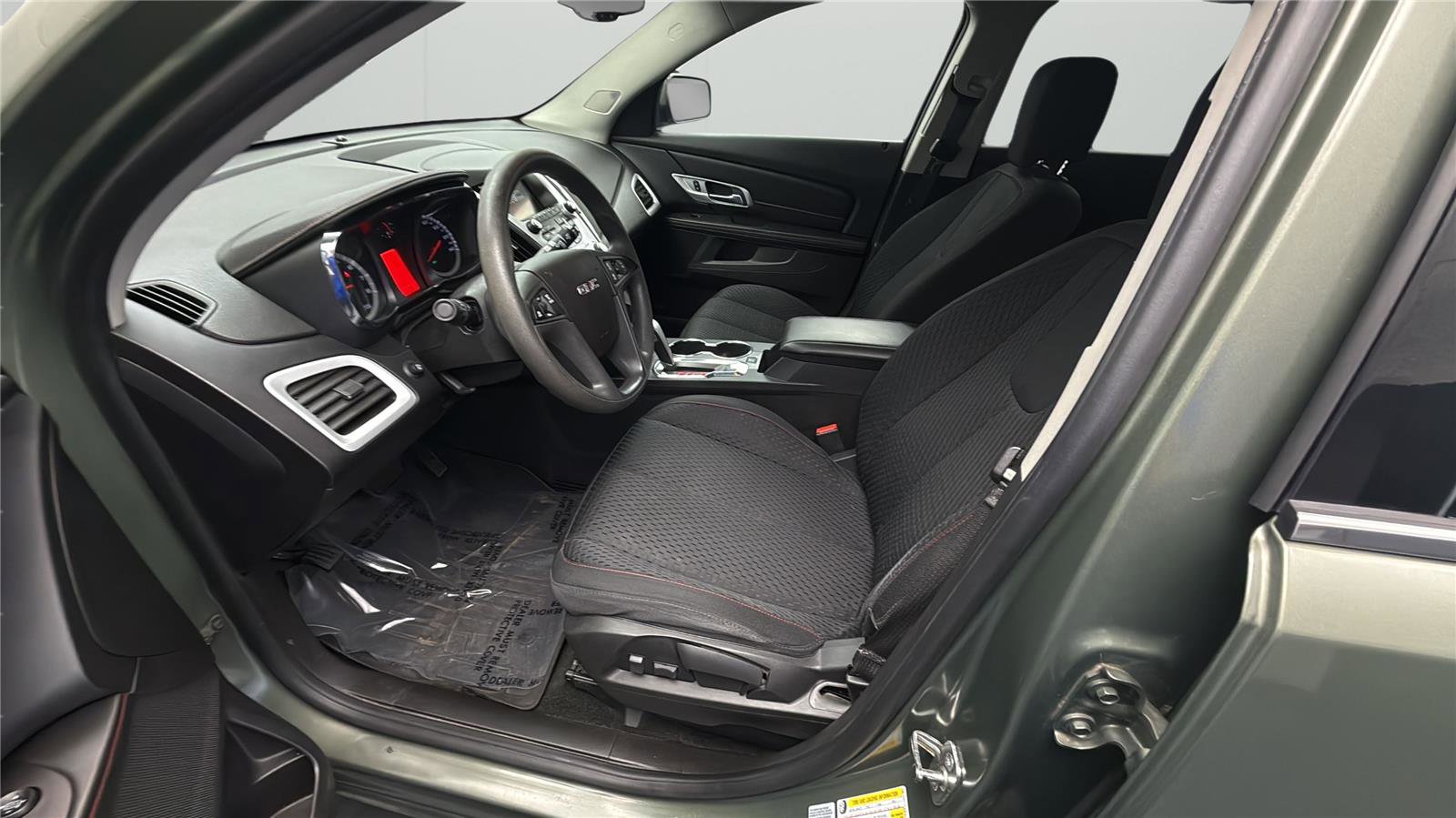 Used 2015 GMC Terrain SLE AWD/4WD image 10