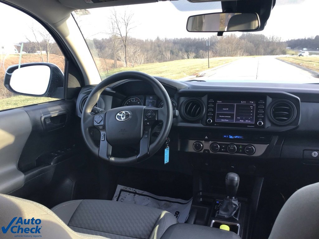 Used 2022 Toyota Tacoma SR image 17