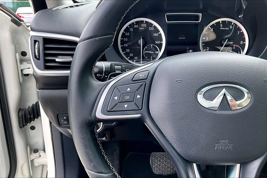 Used 2018 INFINITI QX30 Premium w/ Navigation Package FWD image 28