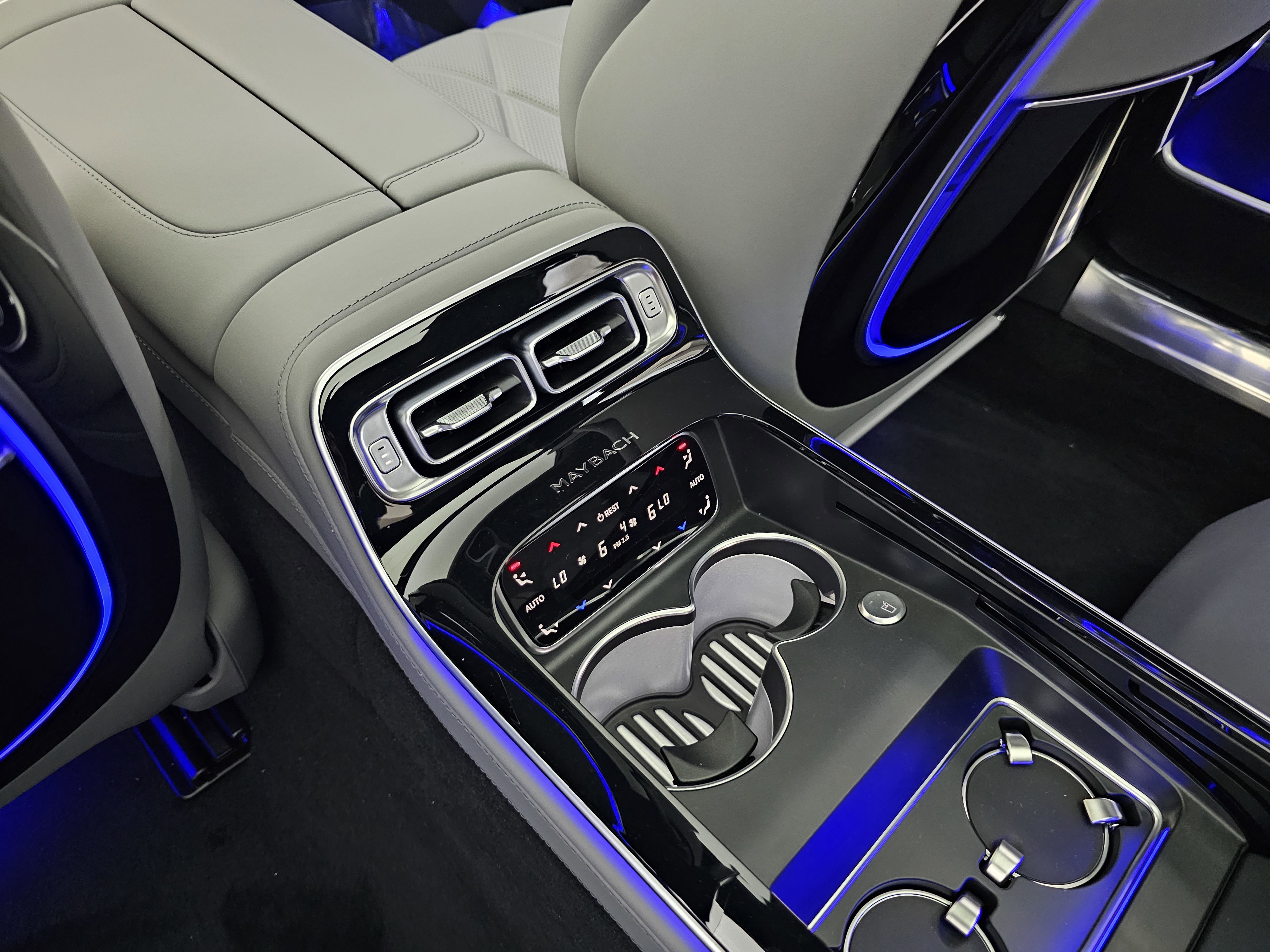 New 2026 Mercedes-Benz Maybach S 680 4MATIC image 22