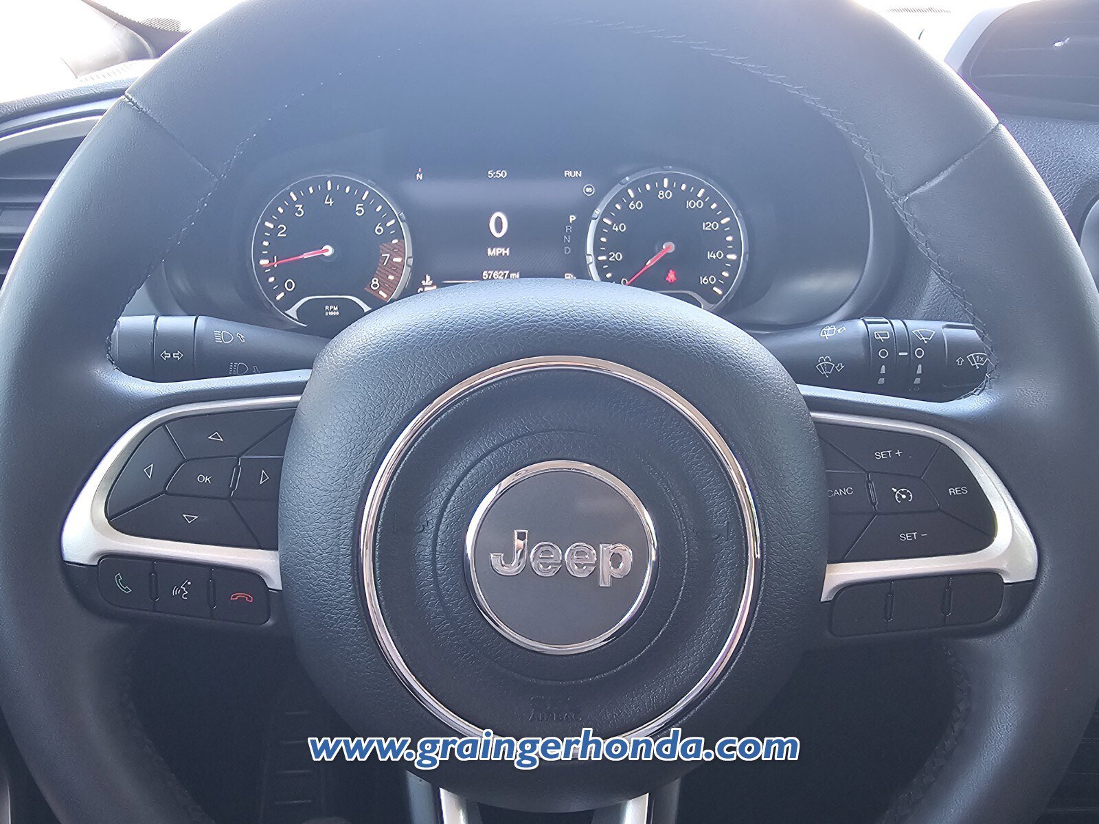Used 2021 Jeep Renegade Latitude FWD image 18