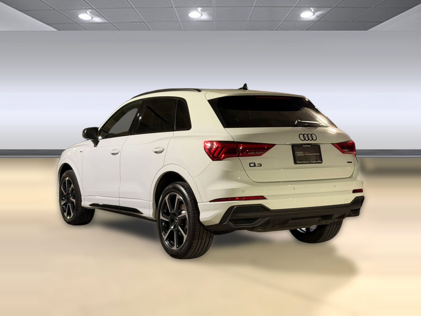 Certified 2025 Audi Q3 2.0T Premium Plus w/ Premium Plus Package AWD/4WD image 3