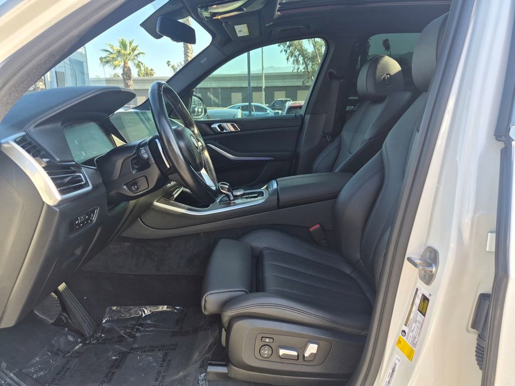 Used 2022 BMW X5 sDrive40i w/ Premium Package image 11