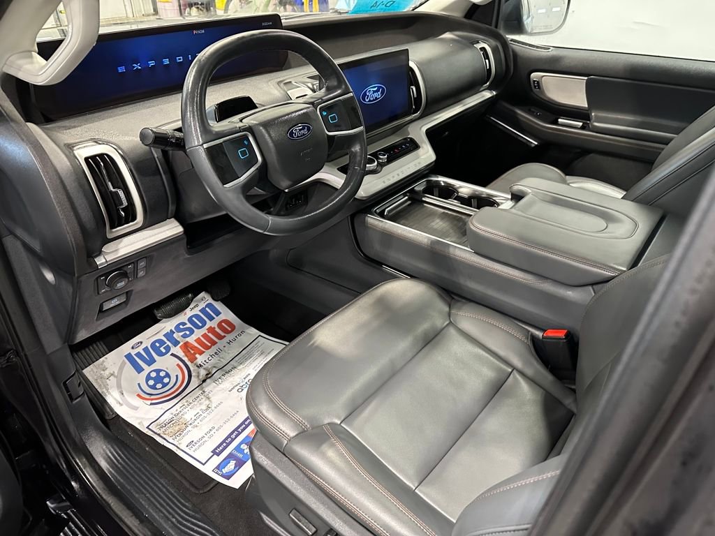 Used 2025 Ford Expedition Max Active image 15