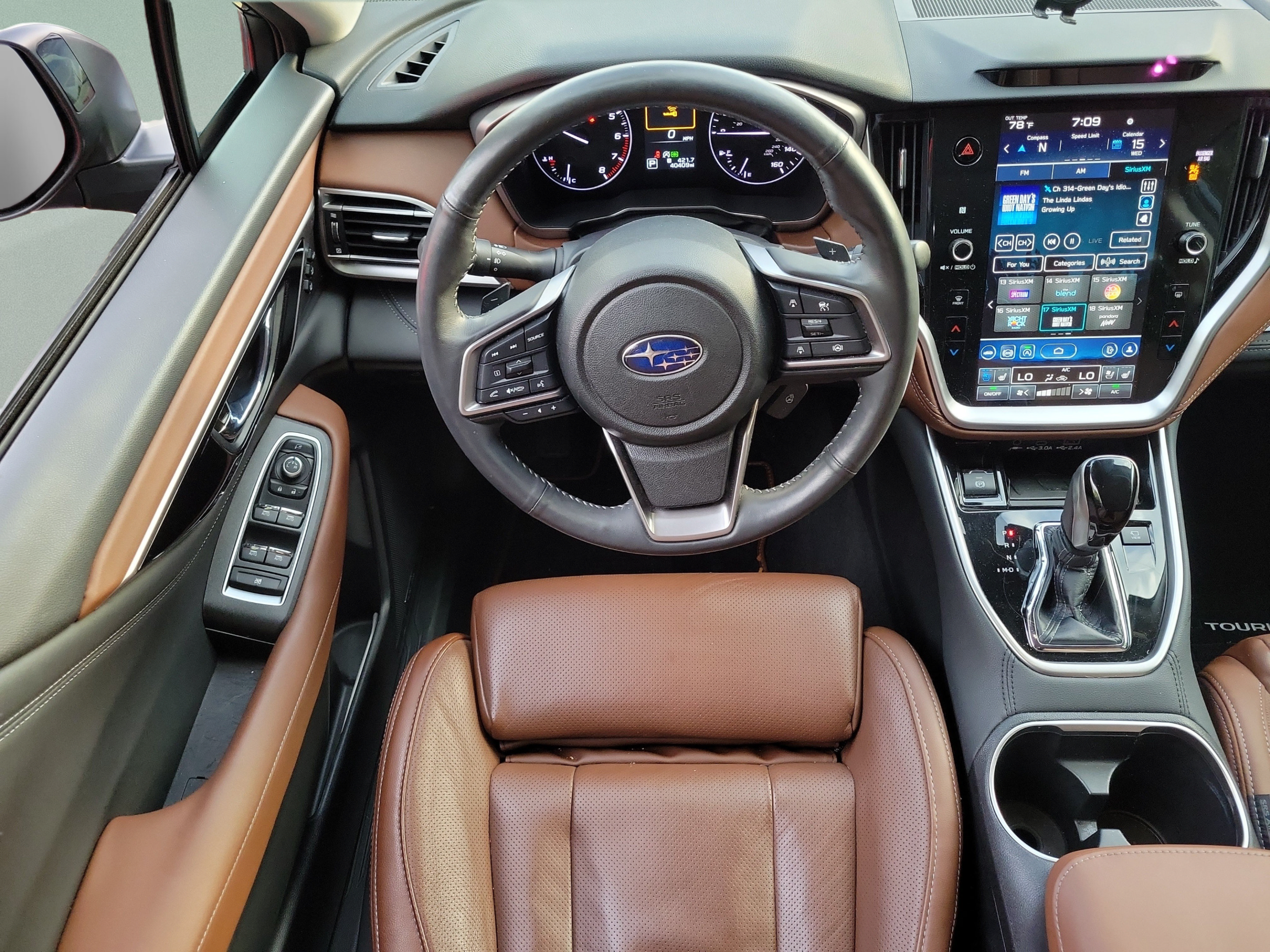 Used 2023 Subaru Outback Touring AWD/4WD image 11
