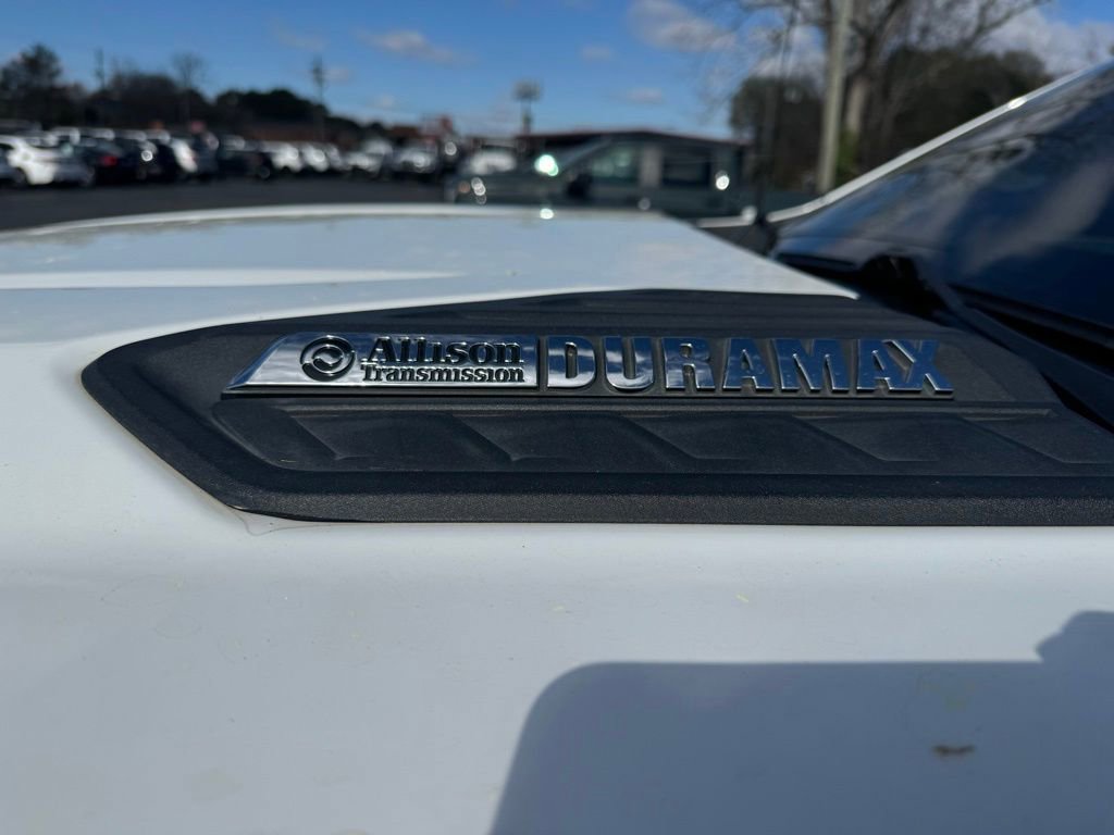 Used 2023 Chevrolet Silverado 3500 W/T w/ WT Convenience Package image 4