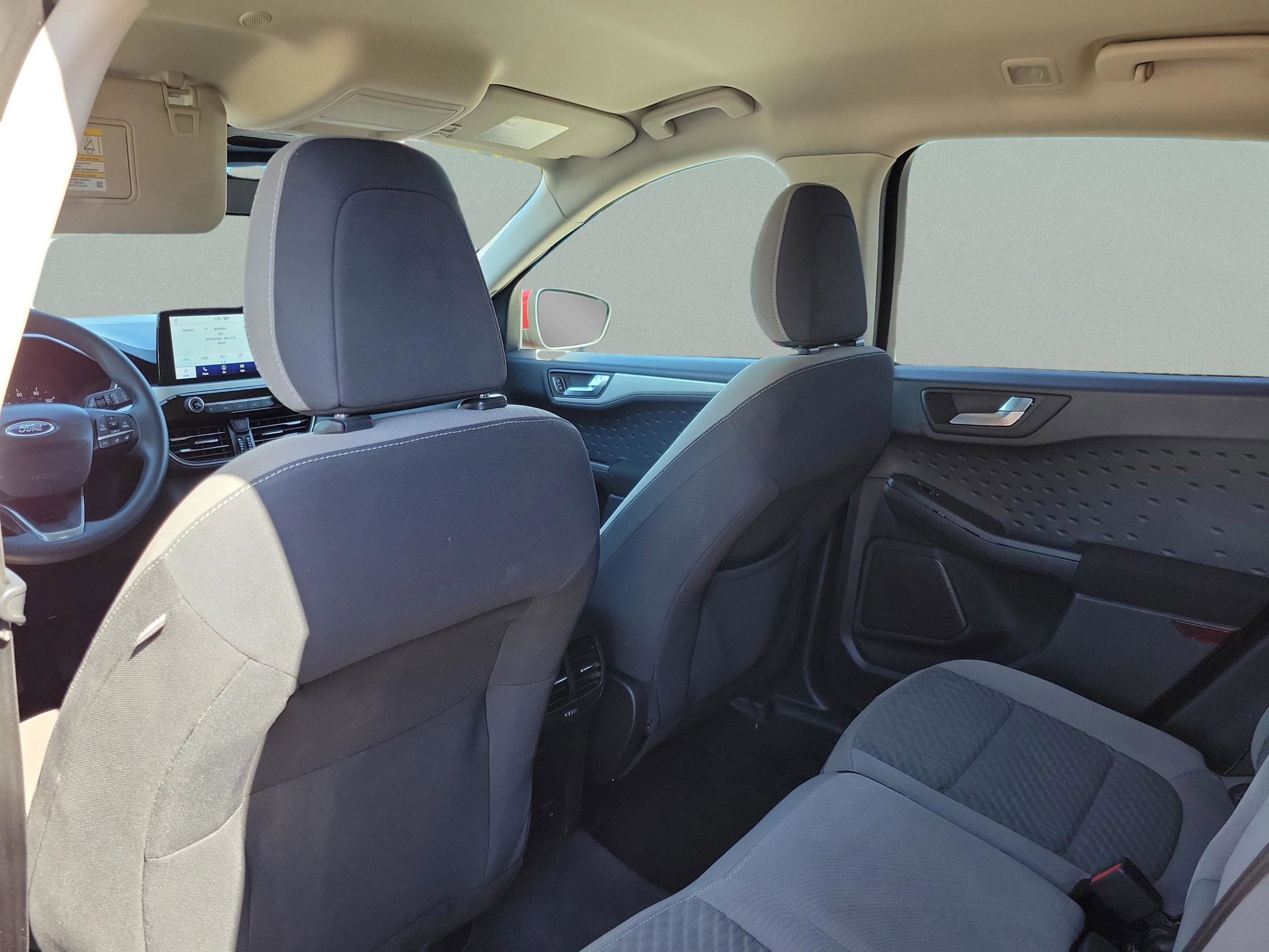 Used 2020 Ford Escape SE image 22