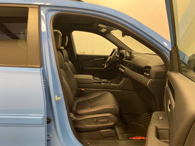 Certified 2025 Honda Pilot TrailSport image 25