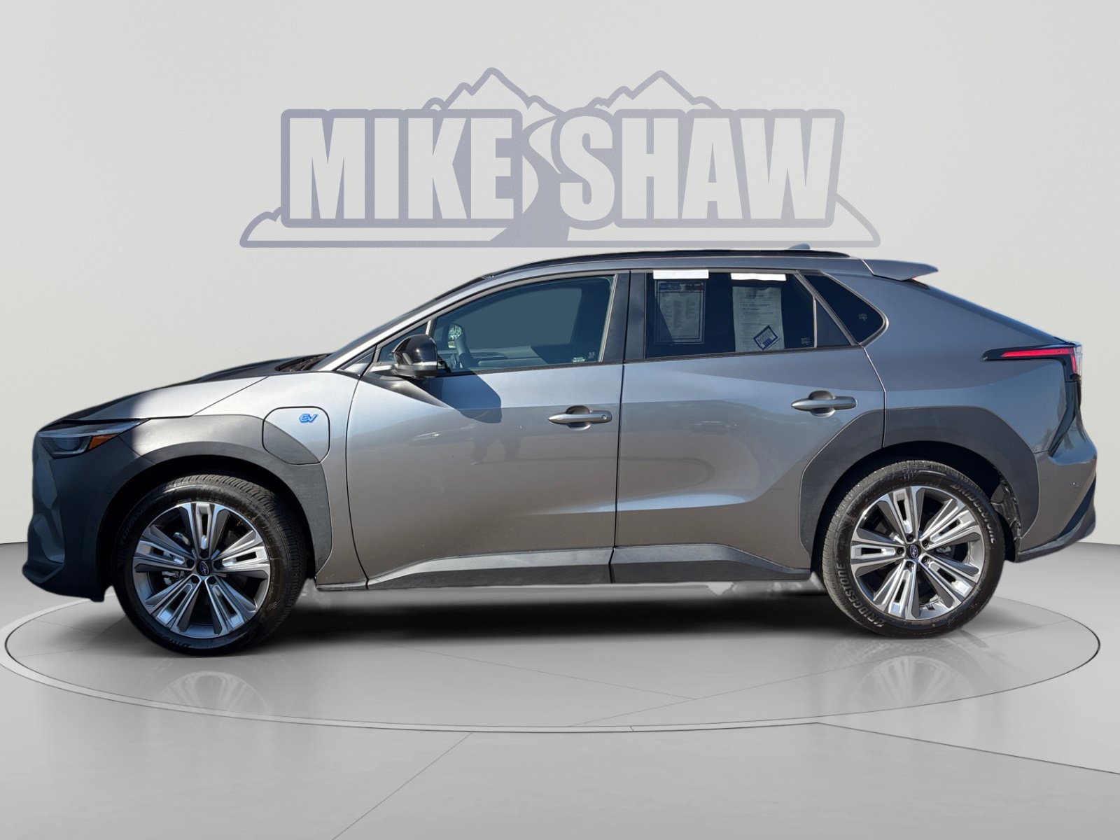 Certified 2025 Subaru Solterra AWD/4WD image 2