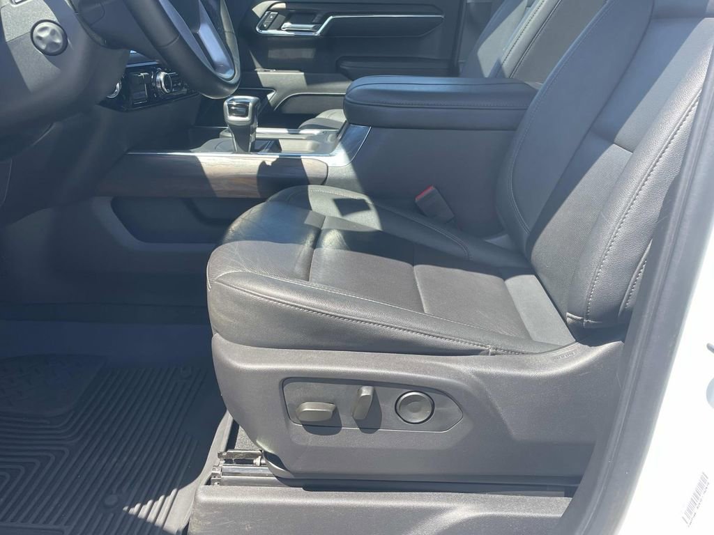 Used 2024 GMC Sierra 1500 SLT w/ SLT Premium Plus Package AWD/4WD image 18