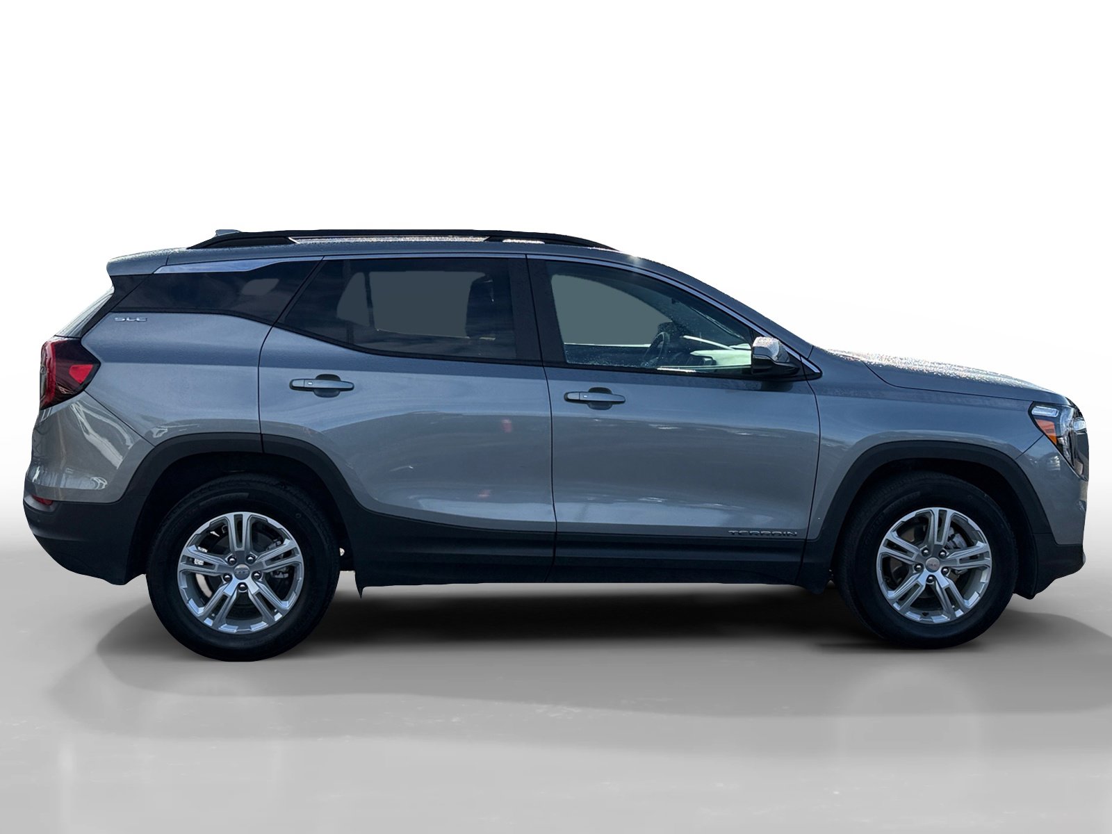 Used 2023 GMC Terrain SLE w/ Driver Convenience Package image 6