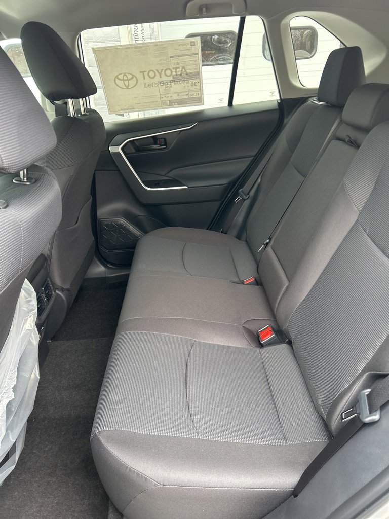 New 2025 Toyota RAV4 LE image 5