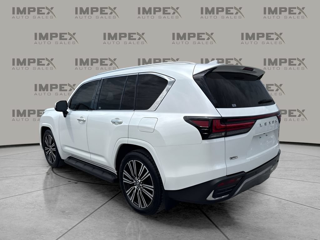 Used 2025 Lexus LX 600 4WD w/ Accessory Package (2T) image 3