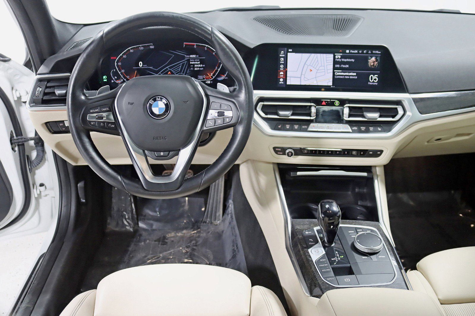 Used 2022 BMW 330i xDrive Sedan w/ Premium Package image 15