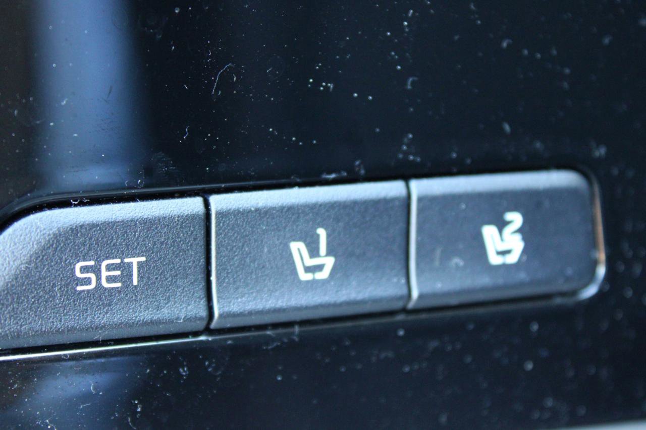 Used 2024 Kia Carnival SX Prestige image 15