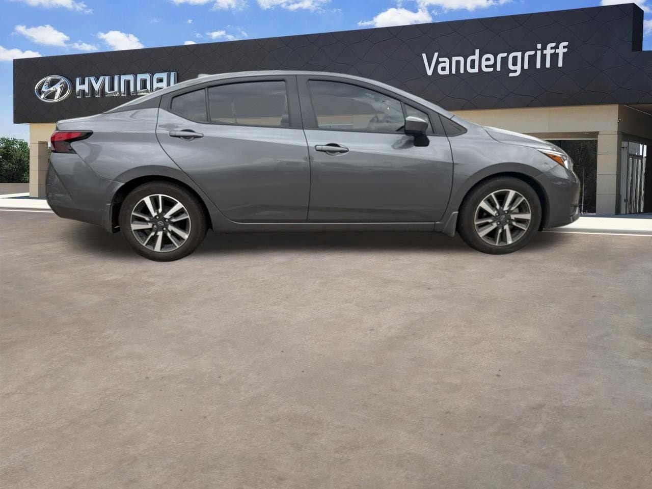 Used 2024 Nissan Versa SV w/ Trunk Package FWD image 4