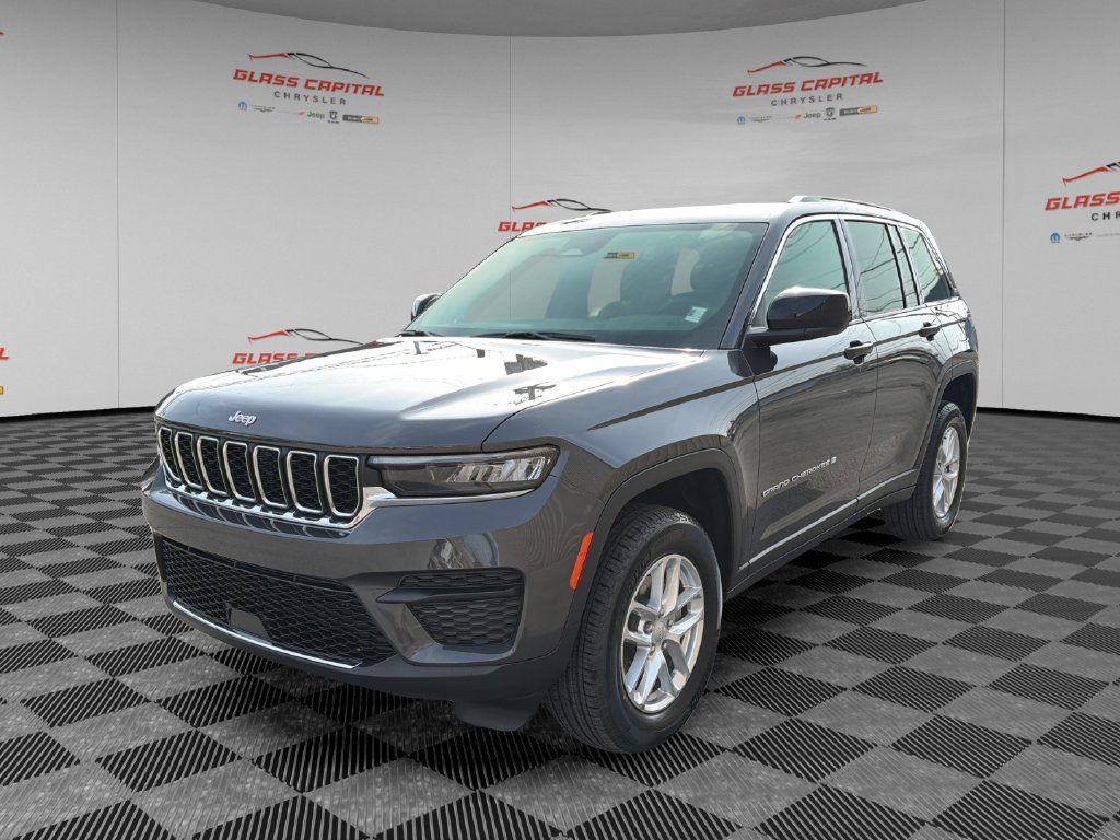 New 2026 Jeep Grand Cherokee Laredo X AWD/4WD image 3
