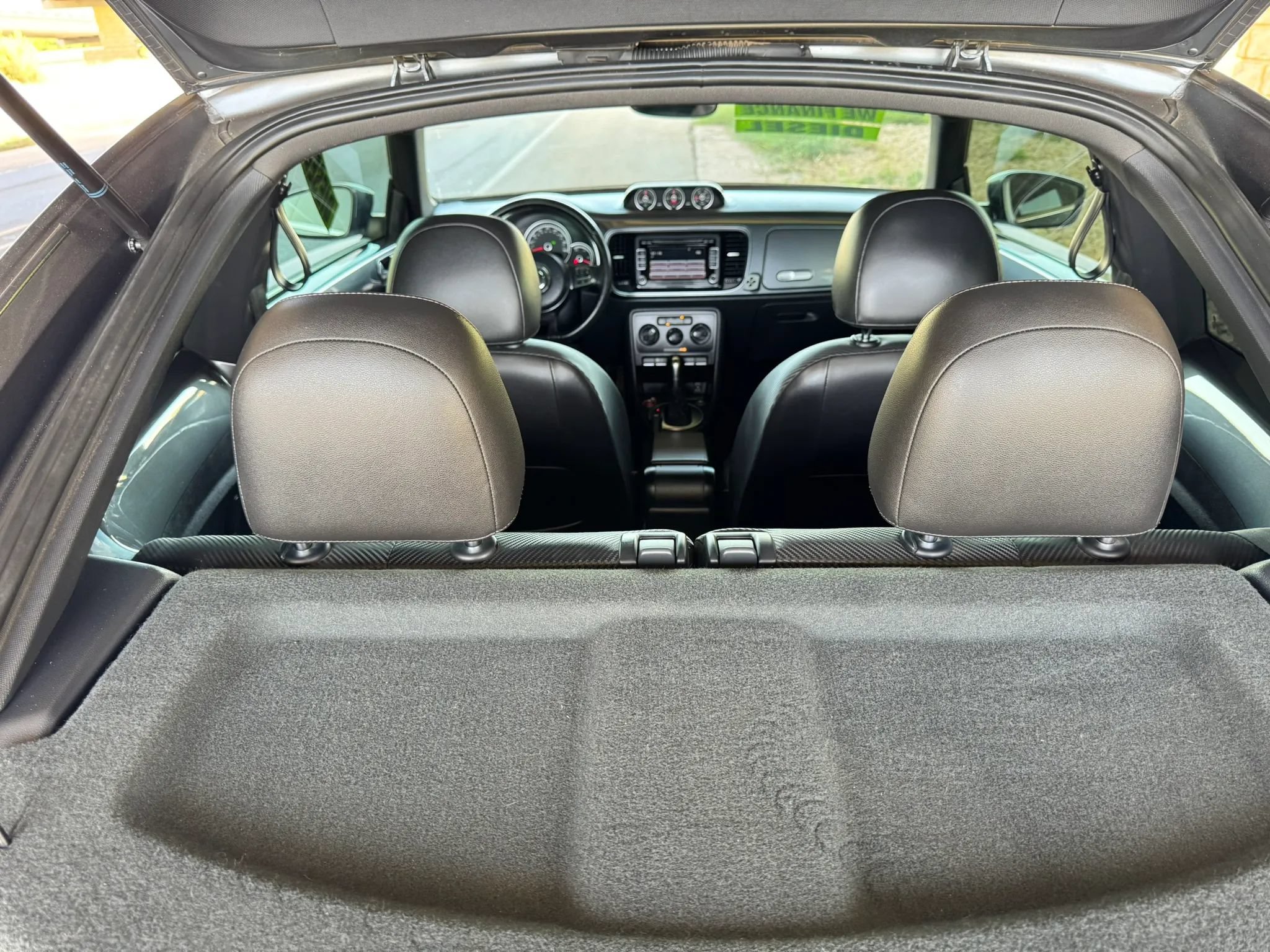 Used 2014 Volkswagen Beetle TDI FWD image 20