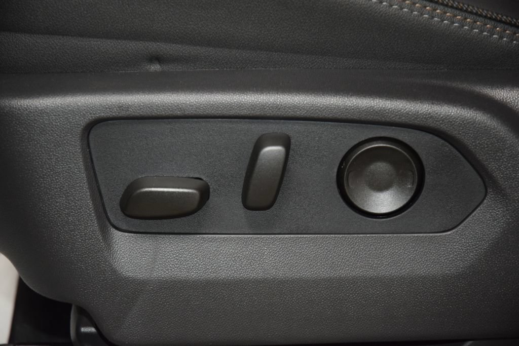 New 2026 Chevrolet Silverado 1500 High Country w/ Technology Package AWD/4WD image 42