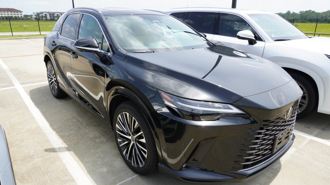 Certified 2025 Lexus RX 350 Premium Plus FWD image 3