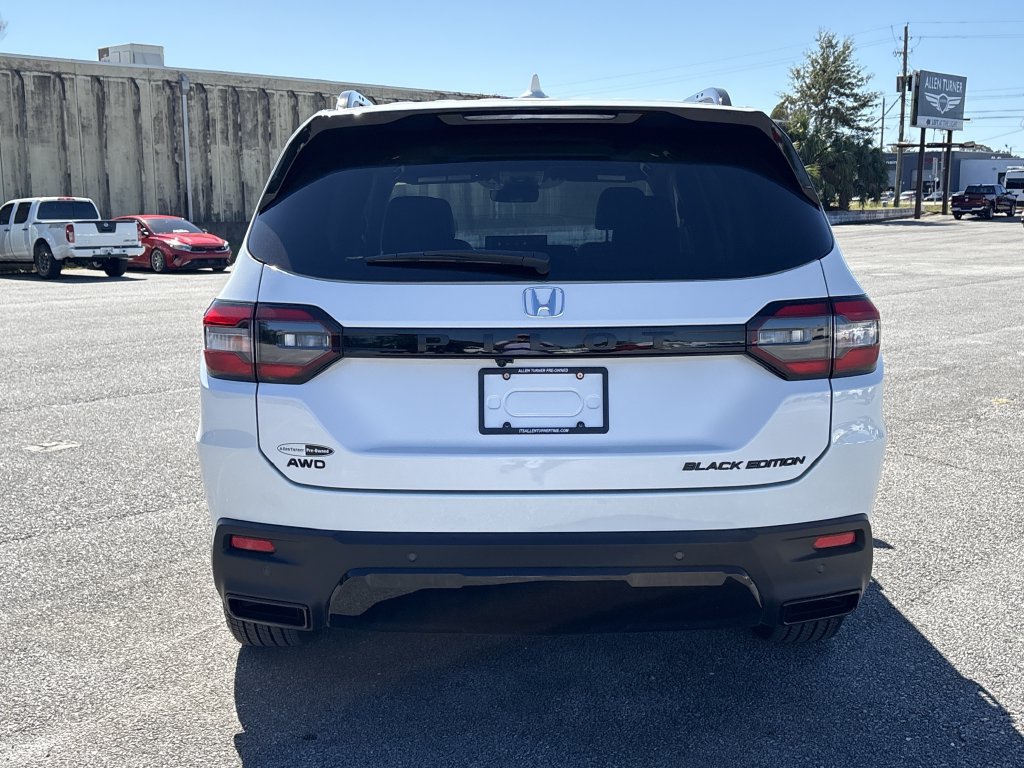 Used 2026 Honda Pilot Black Edition image 7