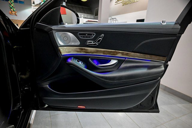 Used 2014 Mercedes-Benz S 63 AMG 4MATIC Sedan image 38