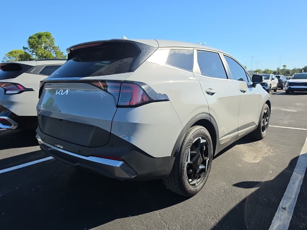 Certified 2026 Kia Sportage EX FWD image 16