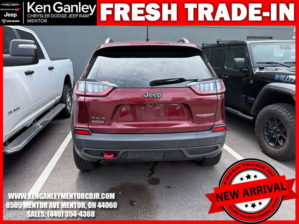 Used 2019 Jeep Cherokee Trailhawk w/ Cold Weather Group AWD/4WD image 9