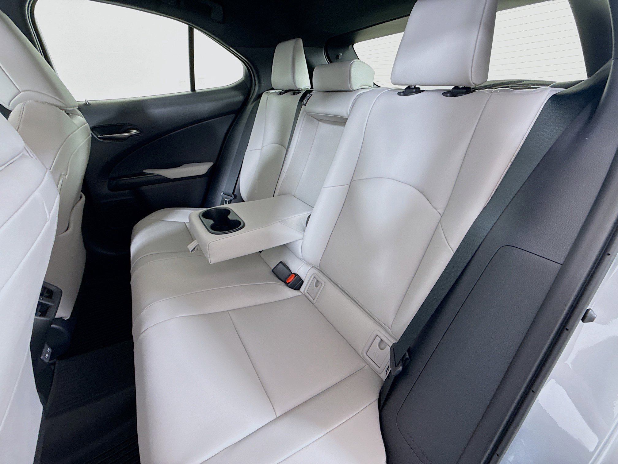 New 2026 Lexus UX 300h AWD w/ Accessory Package (2T) image 22