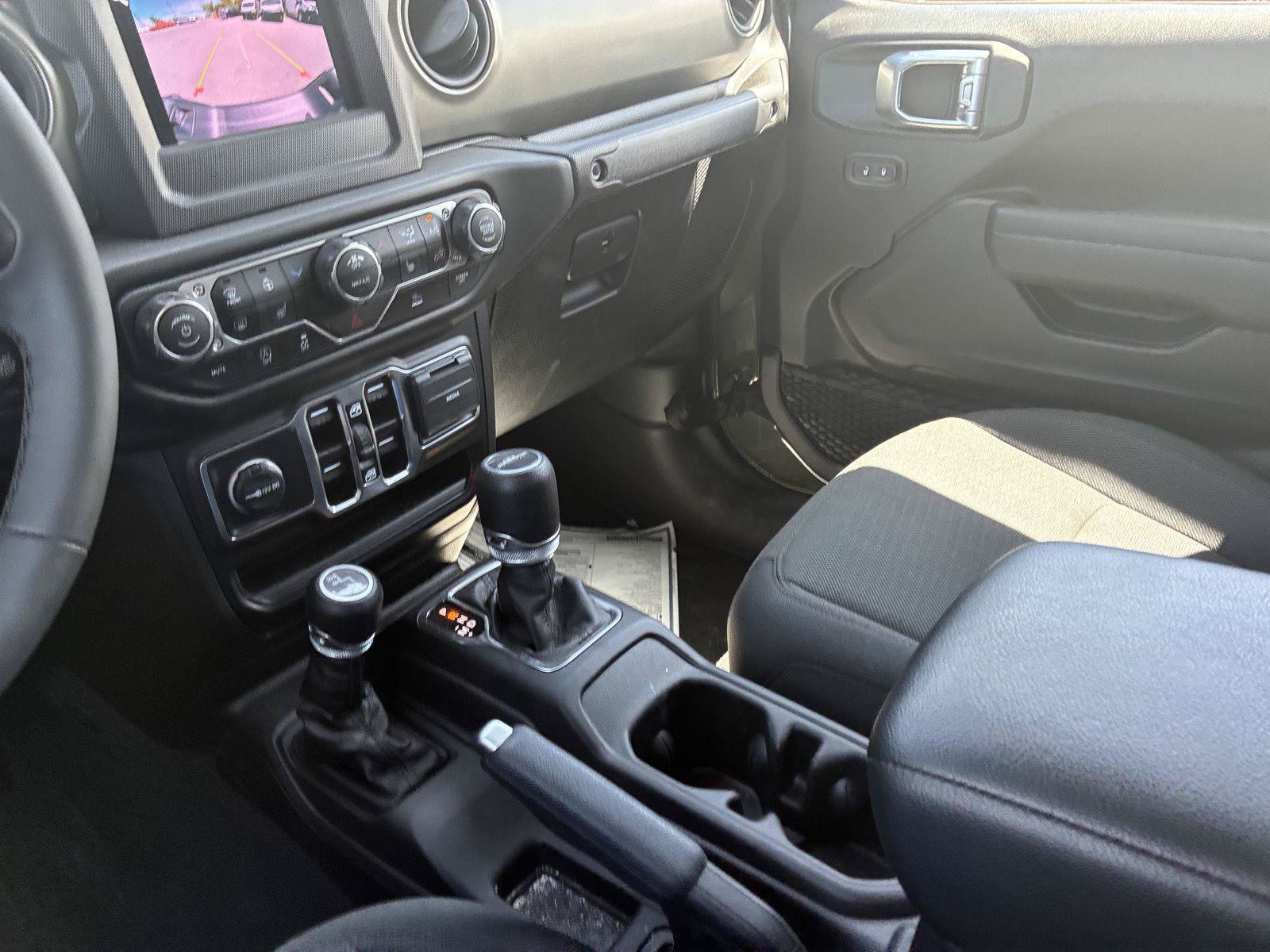 New 2023 Jeep Gladiator Sport AWD/4WD image 34