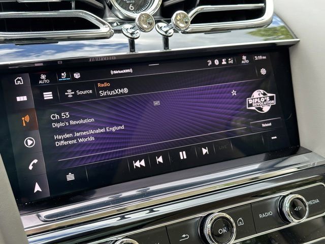 New 2024 Bentley Bentayga Extended Wheelbase image 21