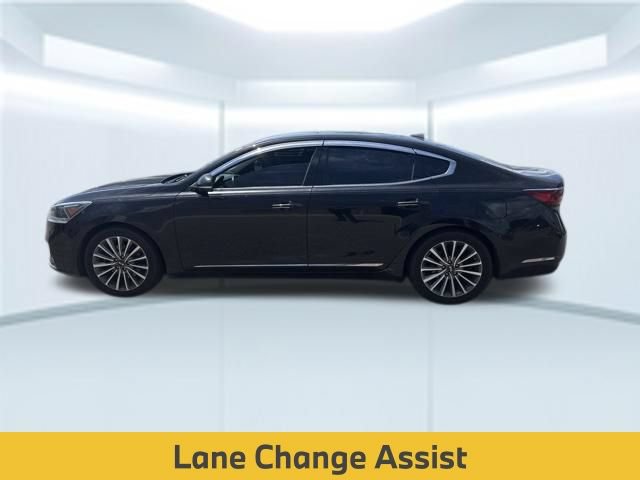 Used 2017 Kia Cadenza Premium w/ Luxury Package FWD image 11