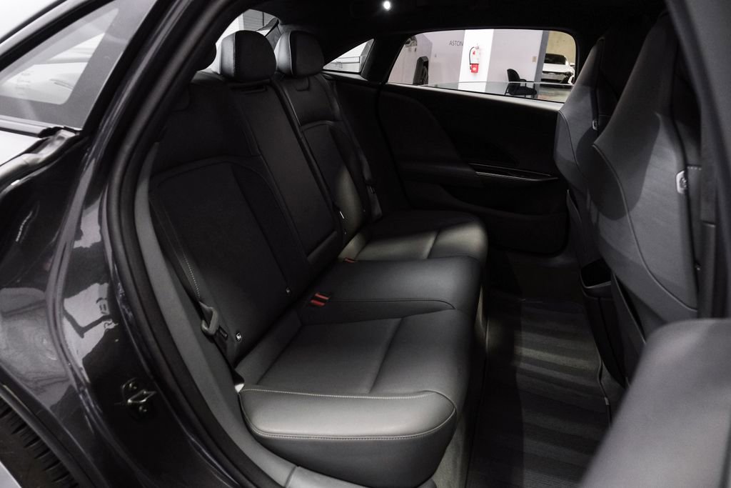 Used 2024 Lucid Air Touring image 36